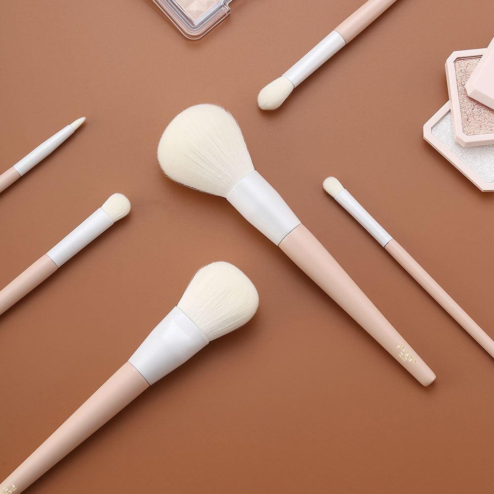 Makeup brush-1