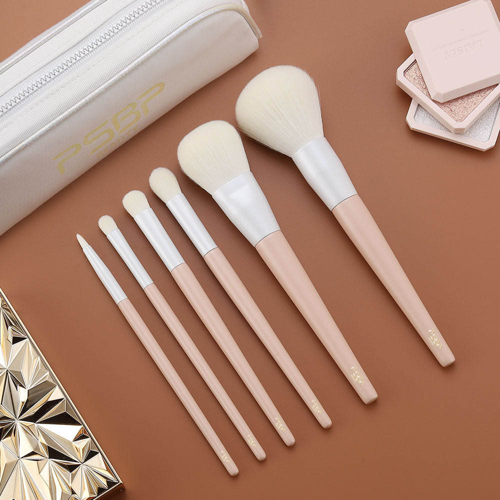 Makeup brush-1